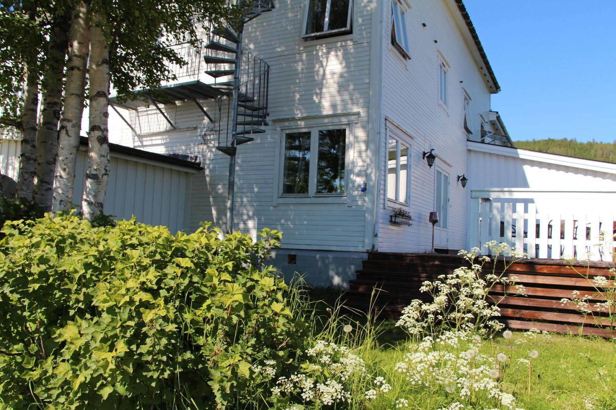 Rundhaug Gjestegard Luaran gambar